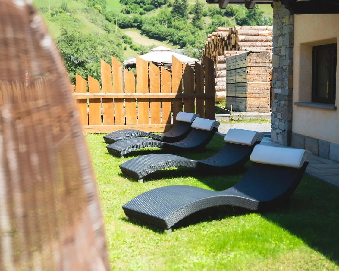 Alpen Hotel Chalet Pradelle 3*,  Italy