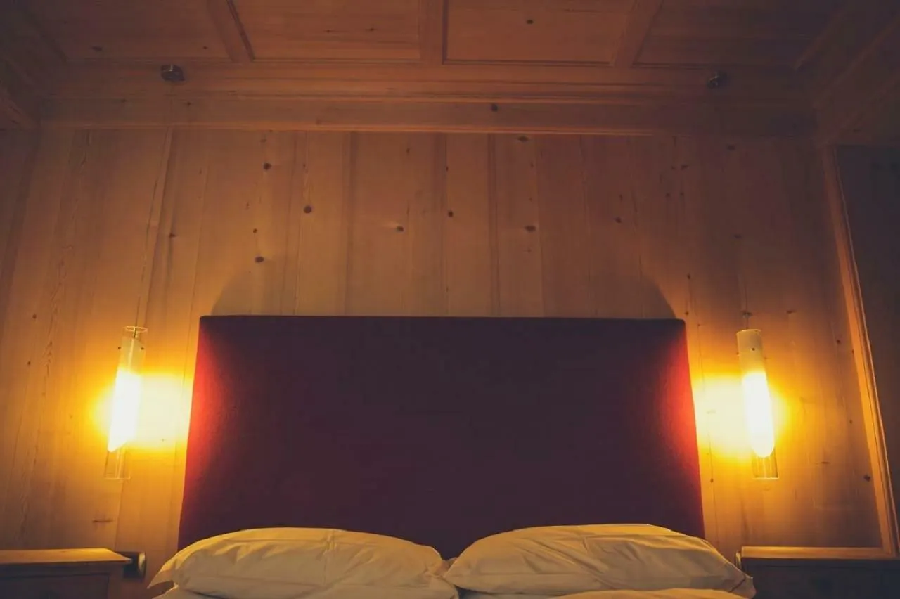 Alpen Hotel Chalet Pradelle 3*,