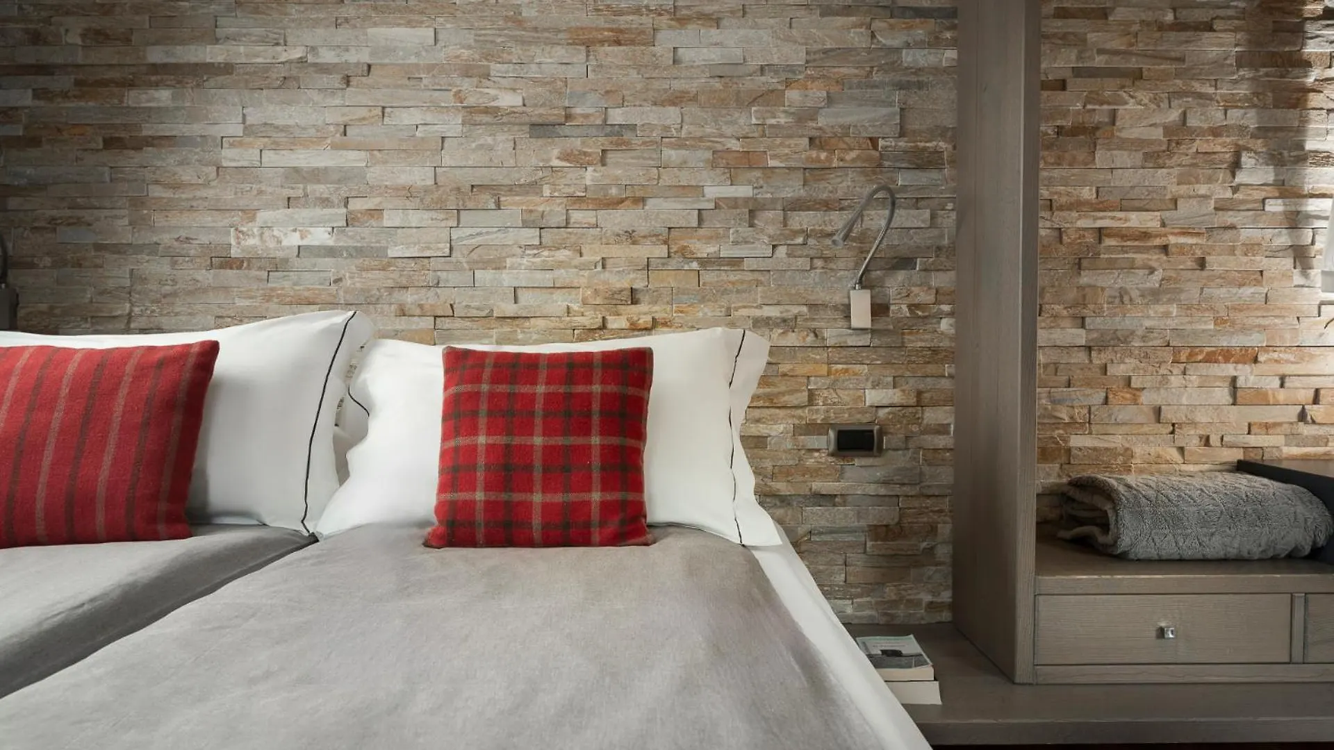 ***  Alpen Hotel Chalet Pradelle Italy